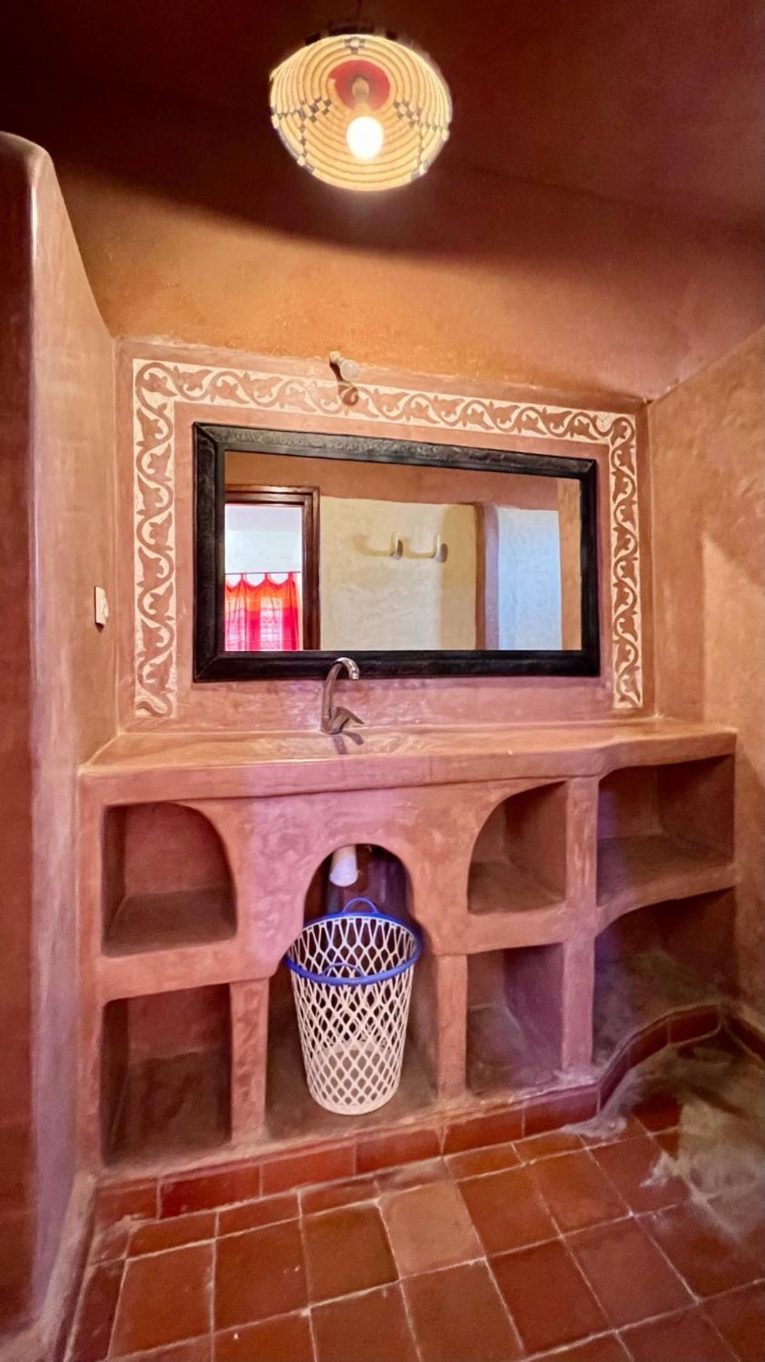 Hotel Riad Oasis Merzouga Exteriör bild