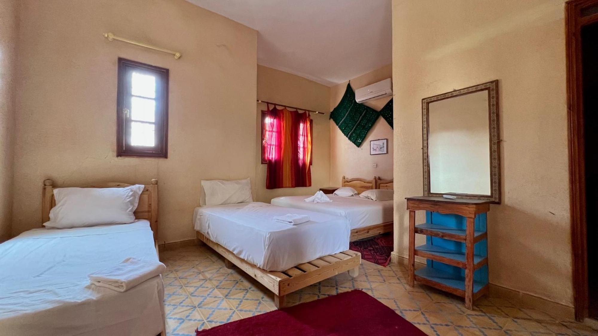 Hotel Riad Oasis Merzouga Exteriör bild