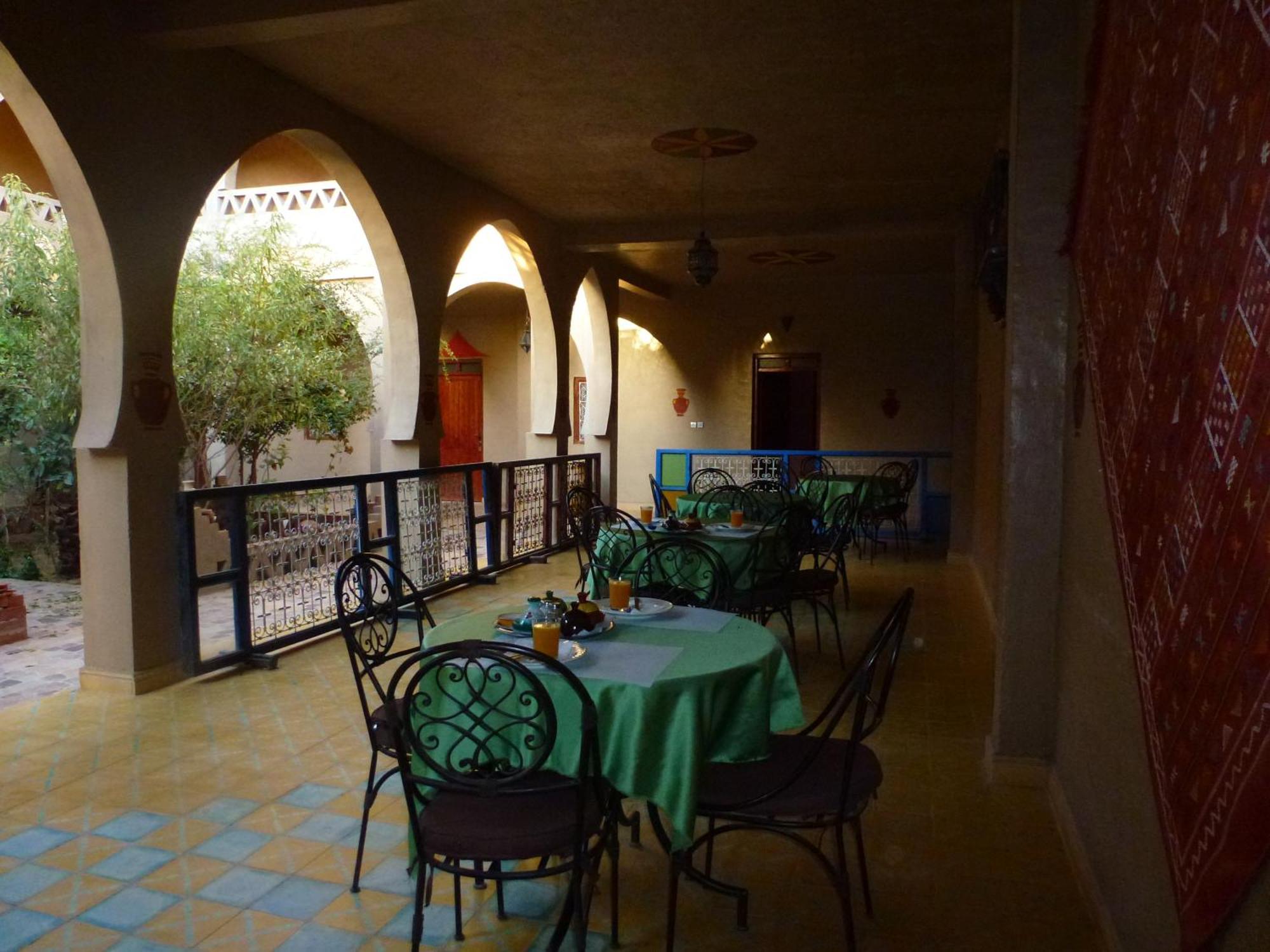 Hotel Riad Oasis Merzouga Exteriör bild